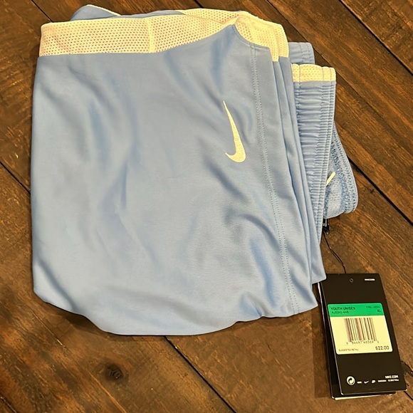 Nike DRI-FIT Soccer Shorts Unisex Youth Soccer Short - Picture 10 of 16